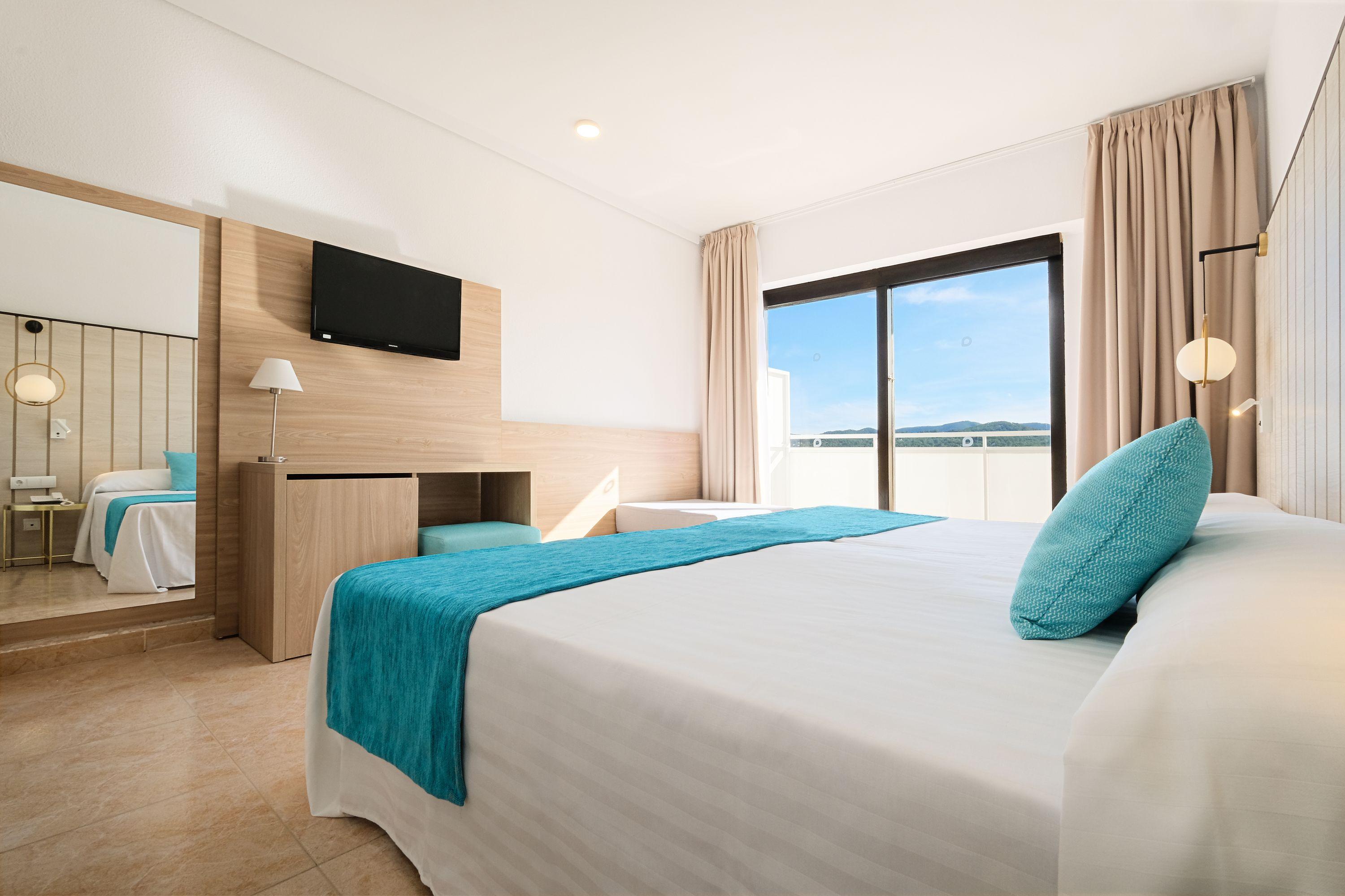 Azuline Hotel Bergantin Sant Antoni de Portmany Dış mekan fotoğraf