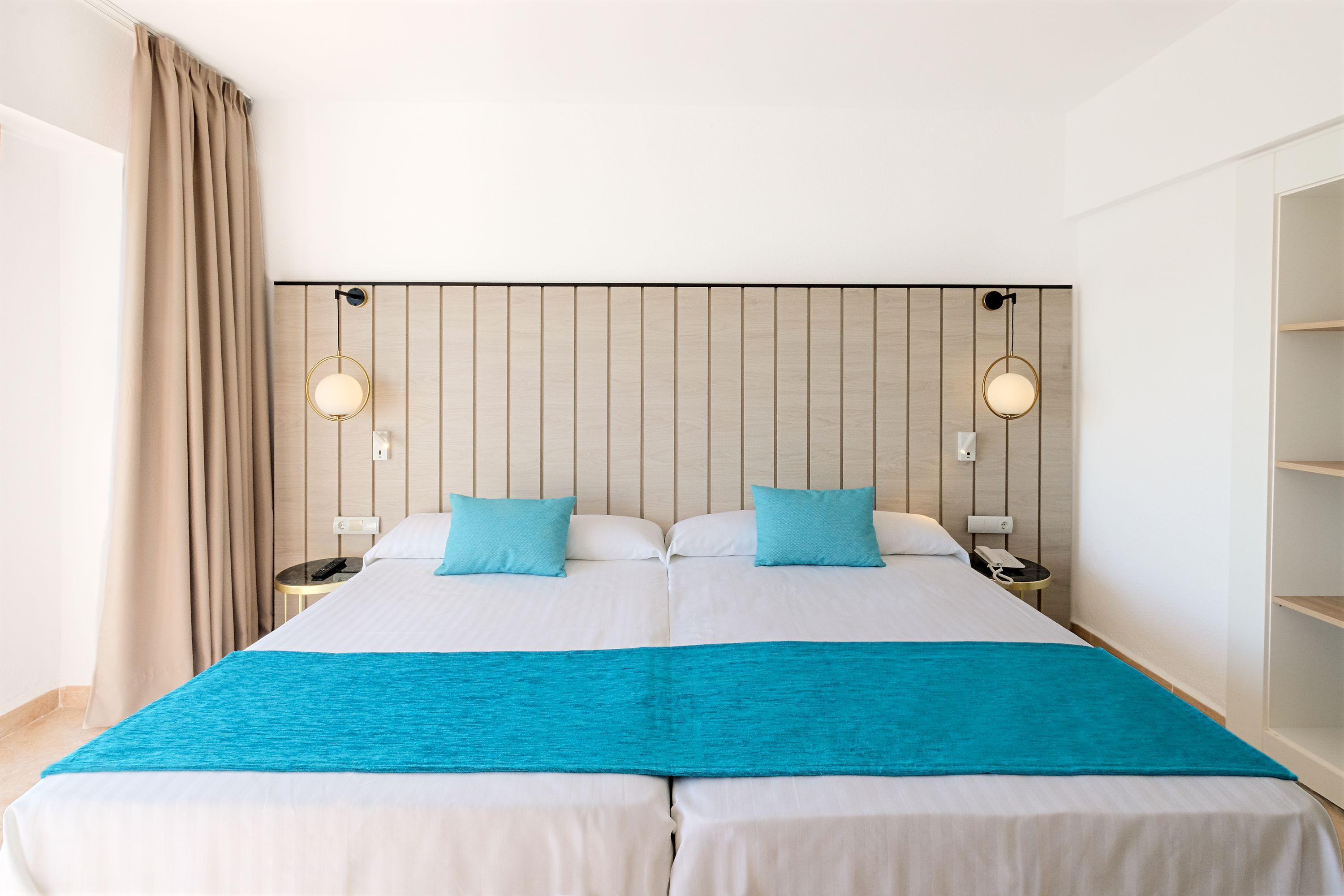 Azuline Hotel Bergantin Sant Antoni de Portmany Dış mekan fotoğraf