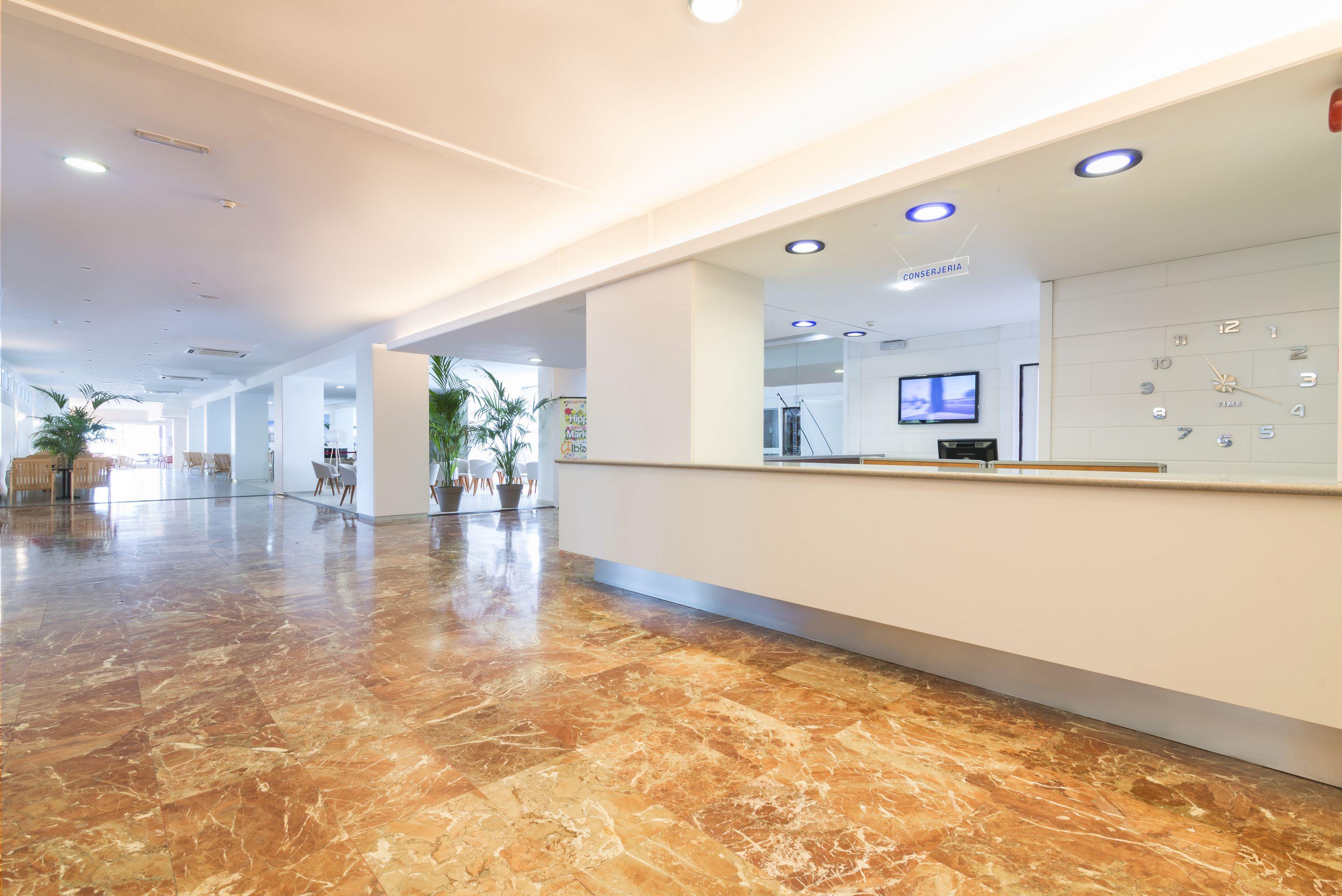 Azuline Hotel Bergantin Sant Antoni de Portmany Dış mekan fotoğraf