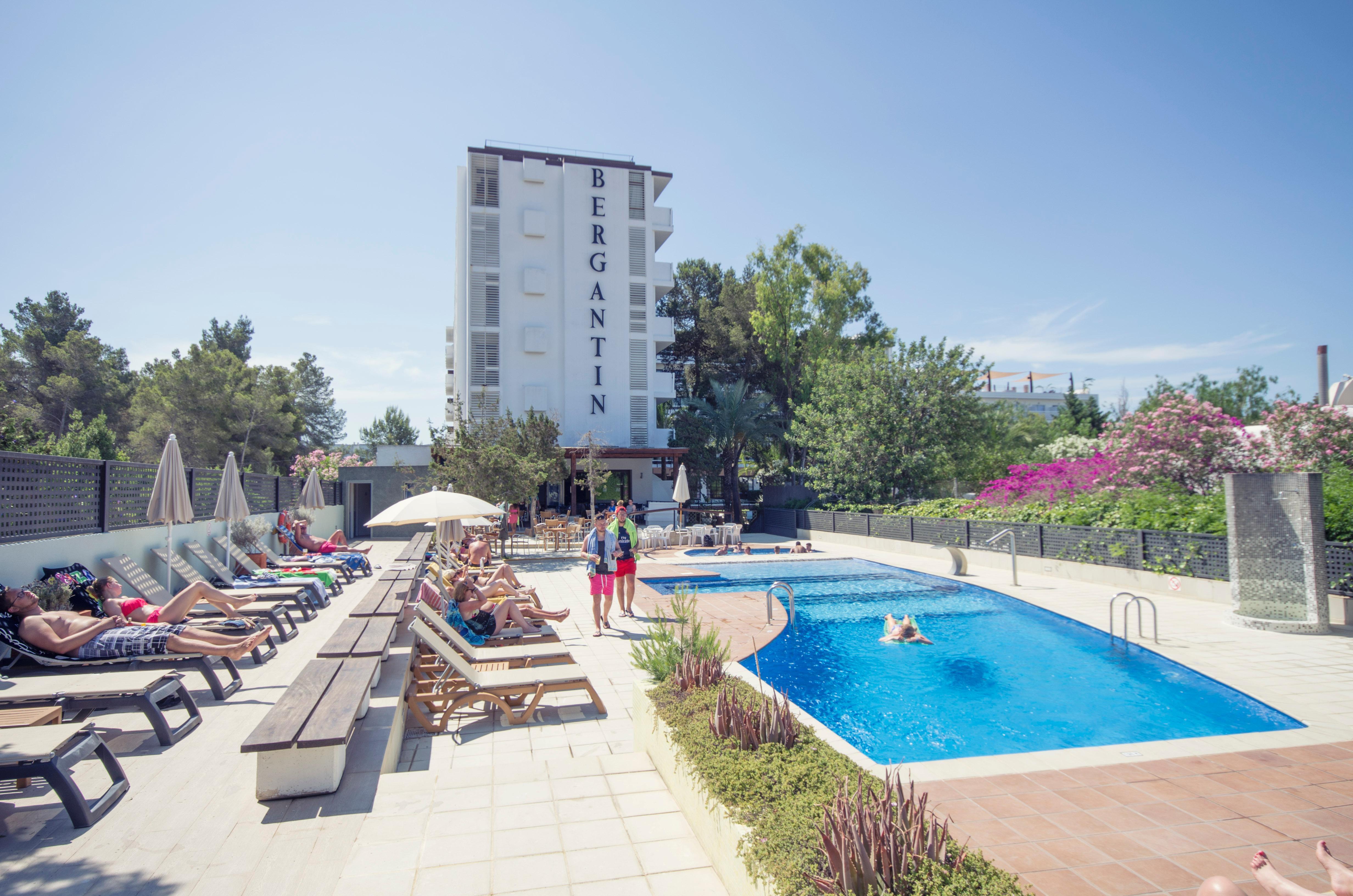 Azuline Hotel Bergantin Sant Antoni de Portmany Dış mekan fotoğraf